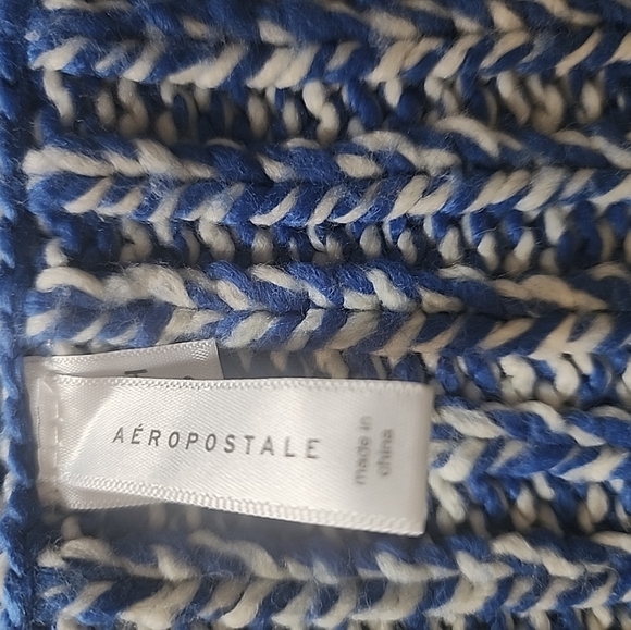 Aeropostale Two-Tone Blue & White Ribbed Marled Chunky Knit Scarf. - Picture 2 of 4